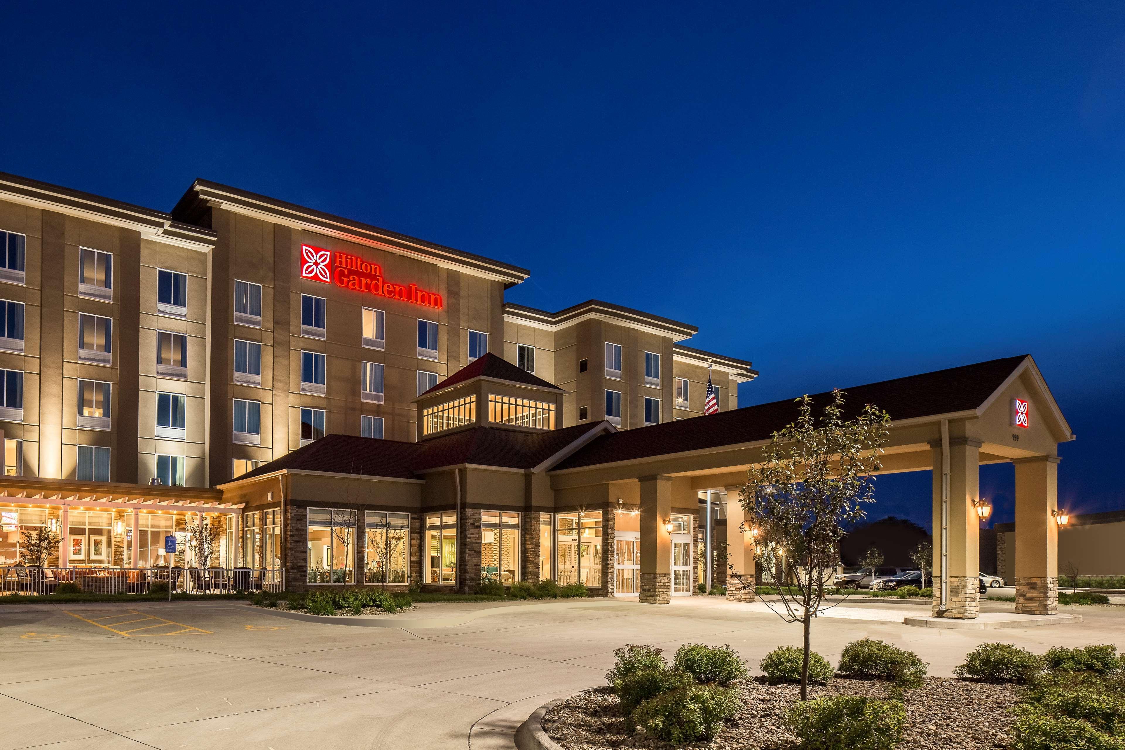 Hilton Garden Inn Bettendorf/ Quad Cities Екстер'єр фото