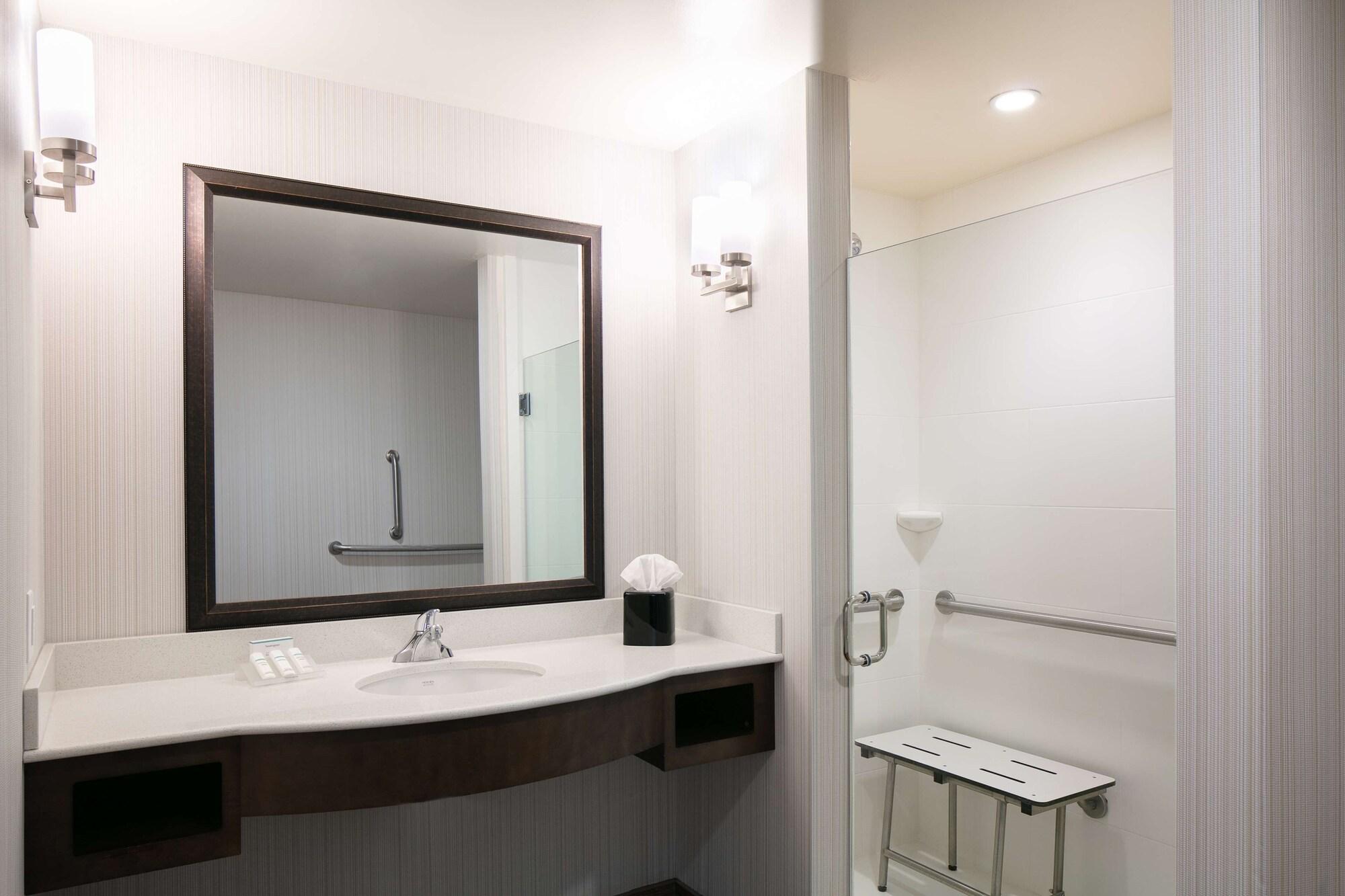 Hilton Garden Inn Bettendorf/ Quad Cities Екстер'єр фото