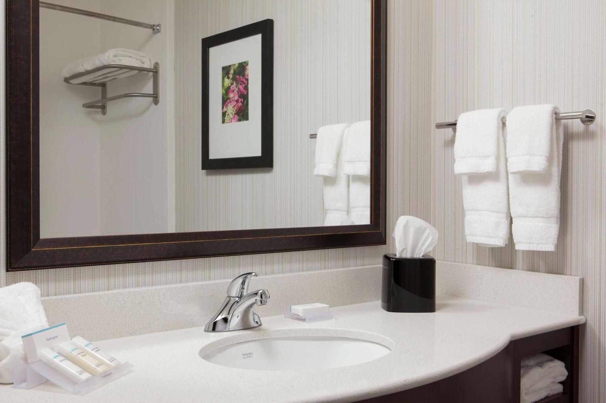Hilton Garden Inn Bettendorf/ Quad Cities Екстер'єр фото