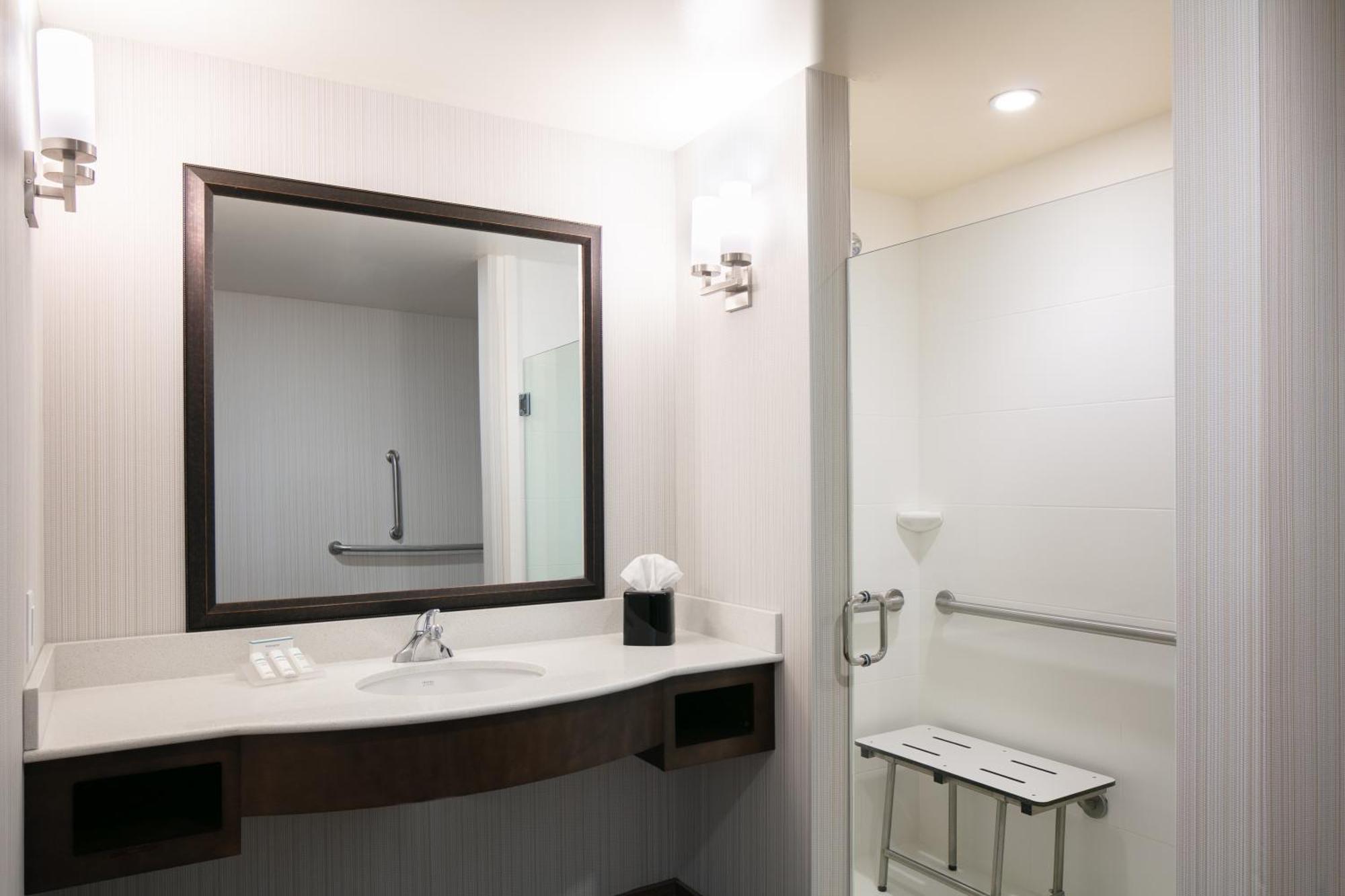 Hilton Garden Inn Bettendorf/ Quad Cities Екстер'єр фото